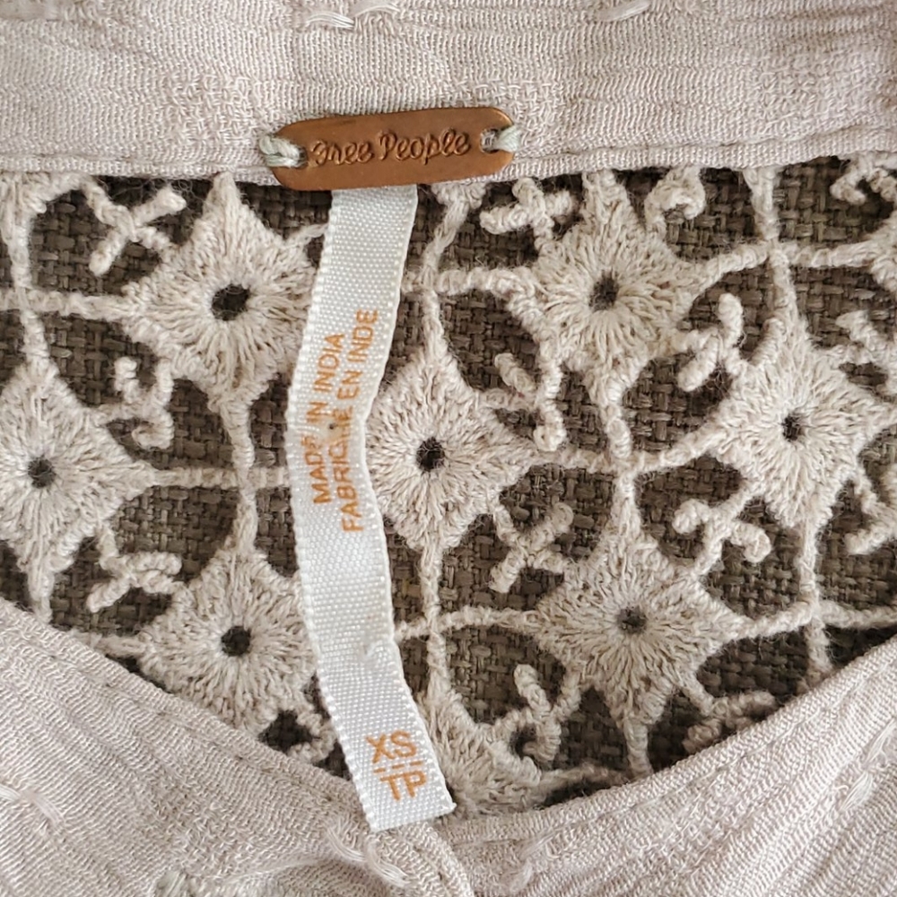 Blouse - Picture 3 of 4